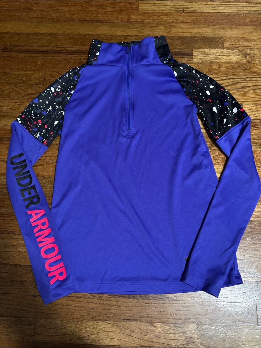 Under Armour girls size L fitted quarter zip